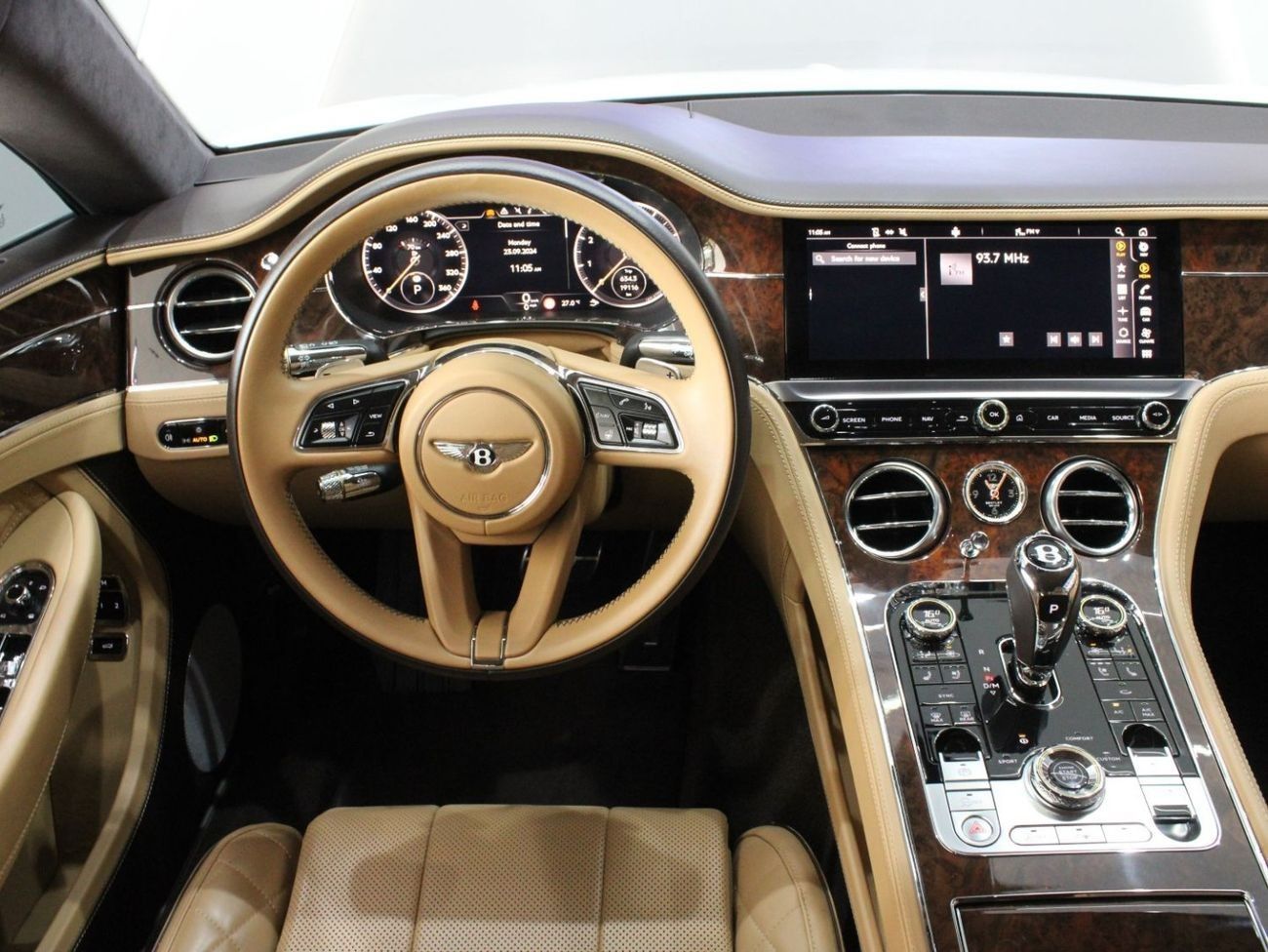 بنتلي كونتيننتال جي تي 4.0T V8