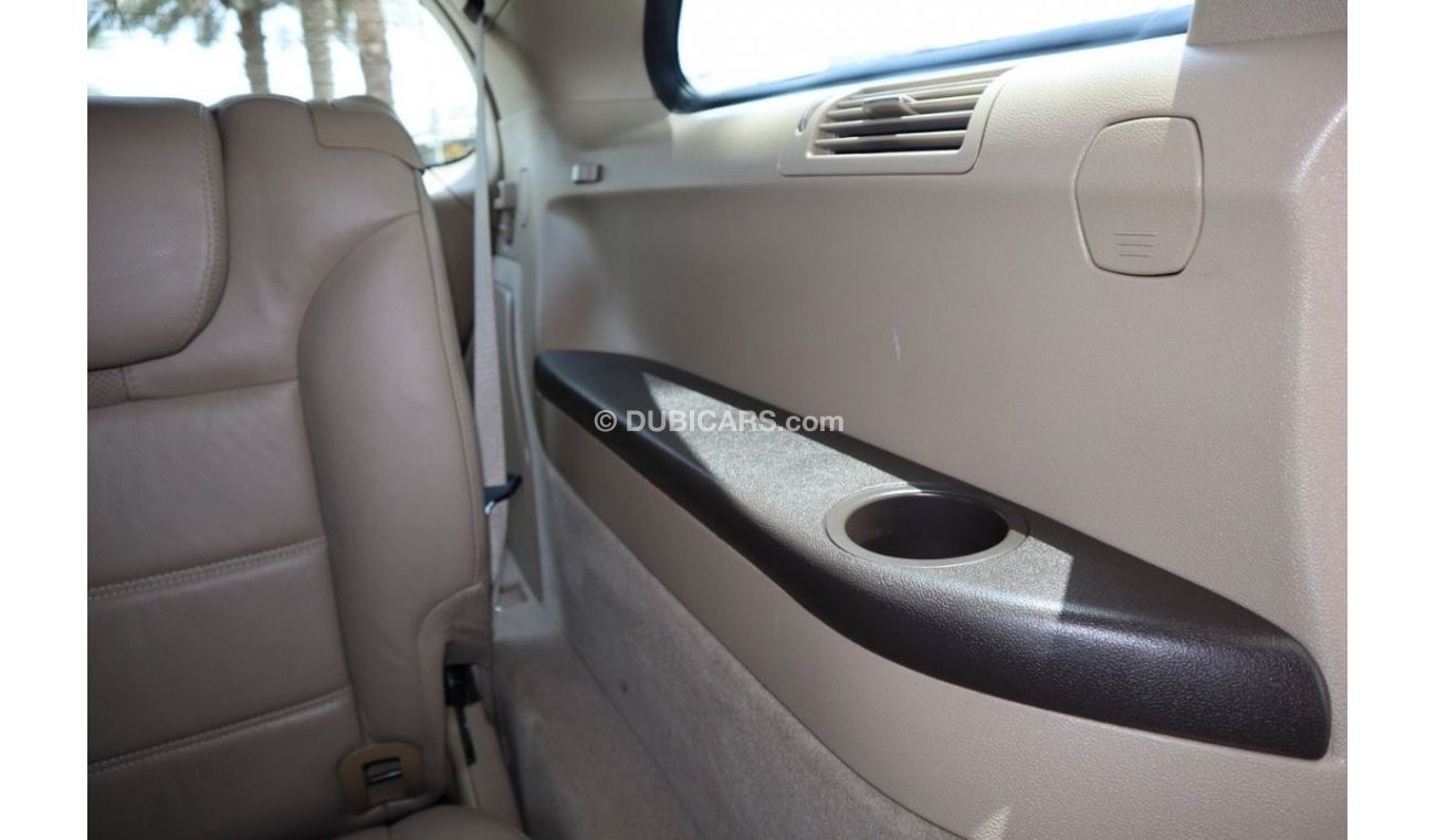 Mercedes-Benz R 350 MERCEDES BENZ R350 —4 MATIC—GCC FULL SERVICE HISTORY WITH WARRANTY AND FREE REGISTRATION