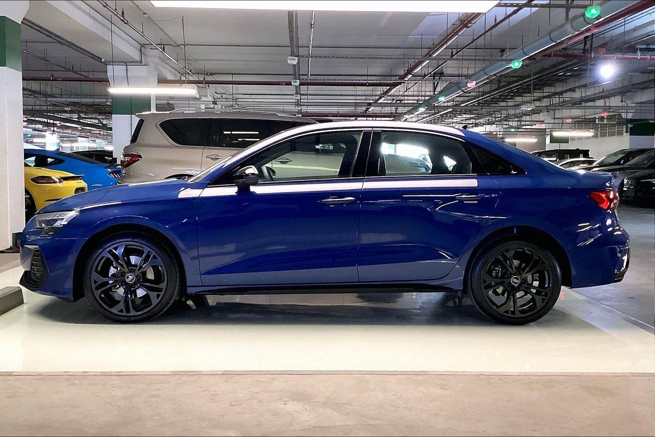 أودي A3 35 TFSI S-Line | National Day Celebration | شامل الضمان | 0 ﺪﻔﻋﺓ ﺃﻮﻟﻯ