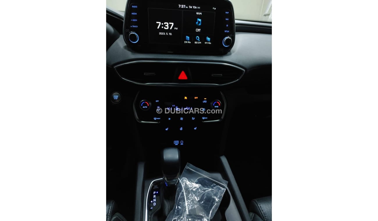 هيونداي سانتا في Hyundai santafe 2020 diesel full option without sunroof