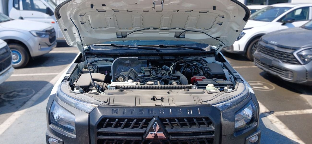 ميتسوبيشي L200 L200 2.4L Diesel MT 4x4 2026YM