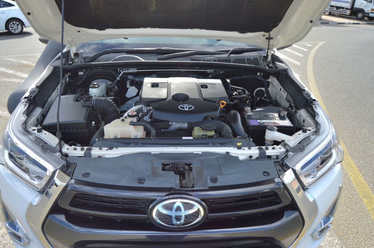 Toyota Hilux Double Cabin  Right Hand Drive Model: *2021* Engine: 2.8L/ V4