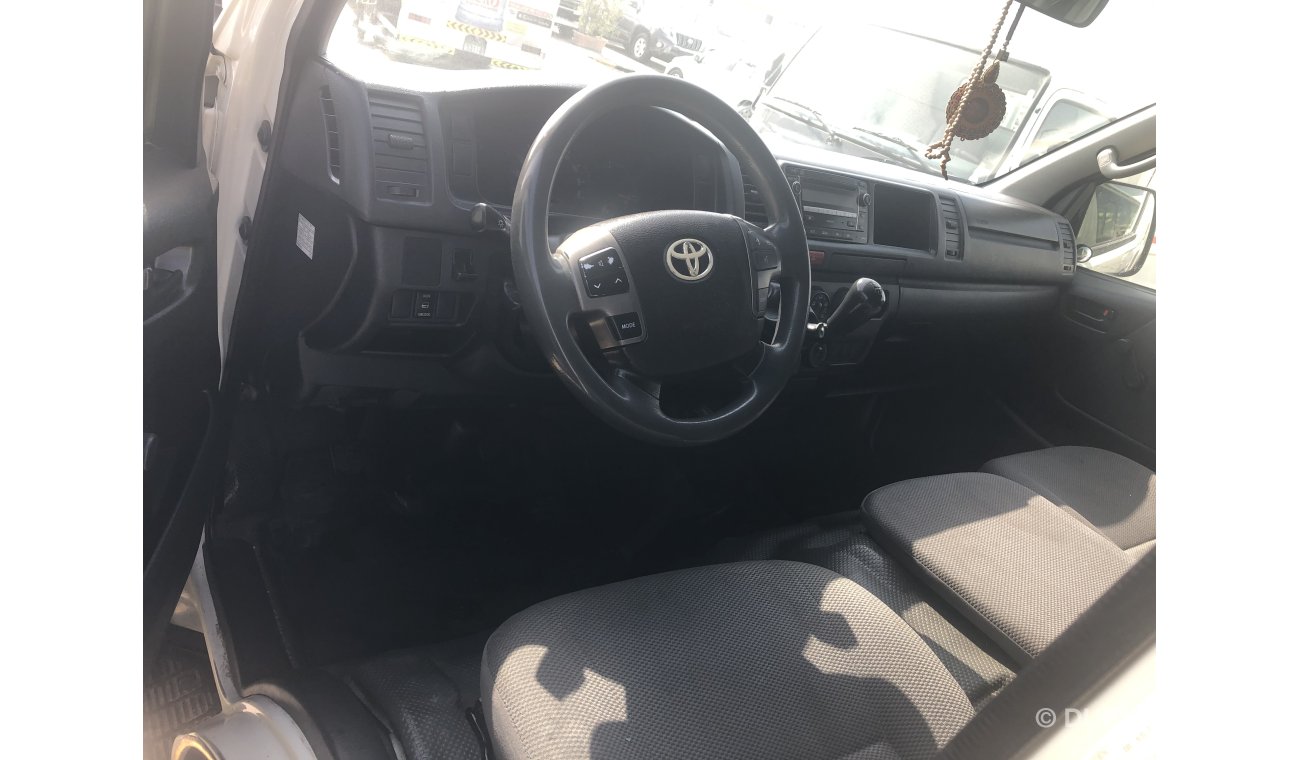 تويوتا هاياس tOYOTA hIACE hIGHROOF VAN,MODEL:2016.eXCELLENT CONDITION