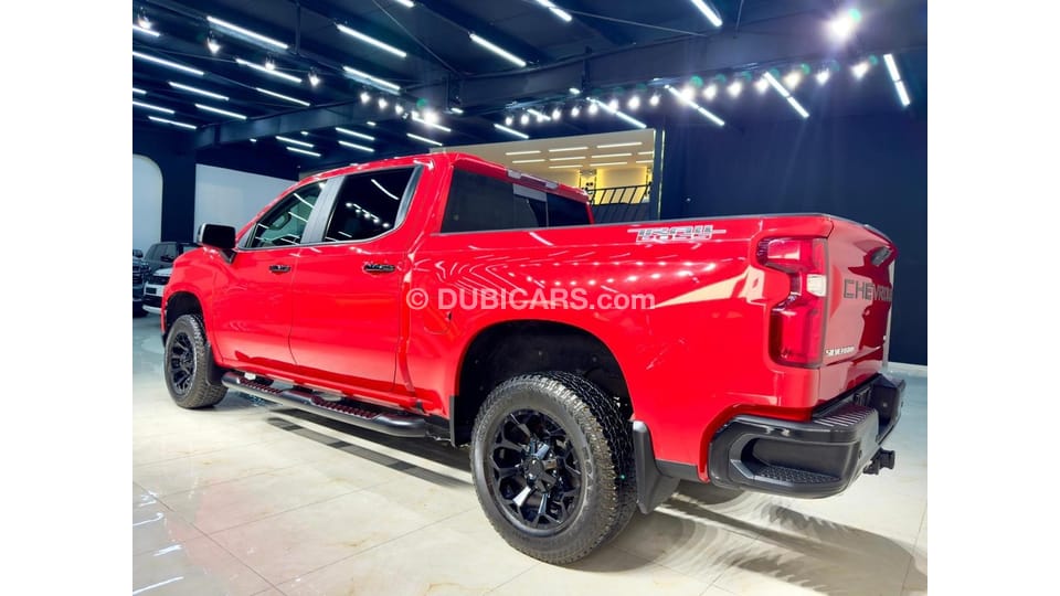 مستعملة شيفروليه سيلفرادو 1500 Z71 Trail Boss 2021 للبيع في دبي 791120
