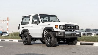 Toyota Land Cruiser 70 LC76 HT VXR 2025 Toyota Land Cruiser LC71 4.0L AT Petrol (White-Beige) Mid Option