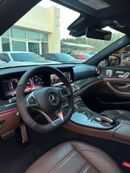 Mercedes-Benz E 63S 4MATIC+ 4.0L ‏MERCEDES BENZ AMG E63 KOREAN 2018 ‏Perfect Condition ‏5 buttons Full option ‏Full Carb