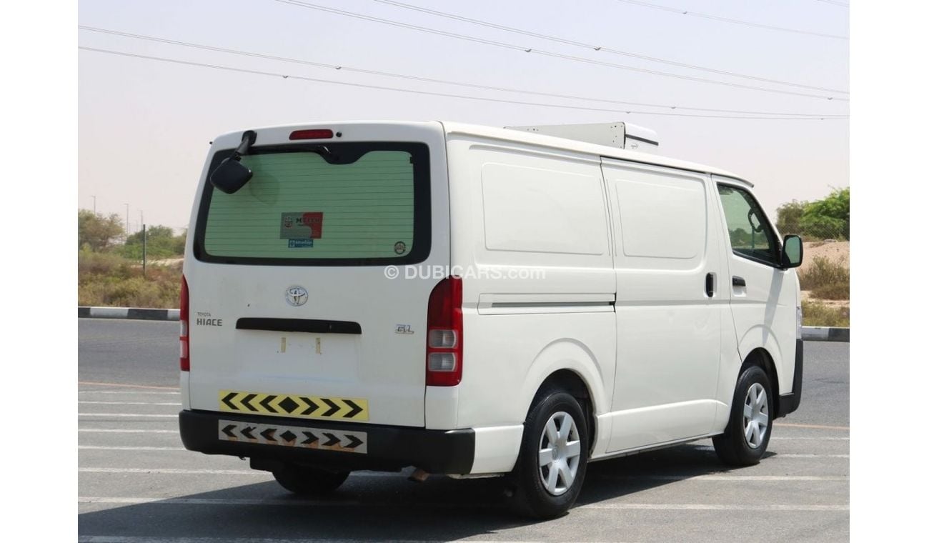 Toyota Hiace 2018 |  STANDARD ROOF CHILLER DELIVERY VAN WITH GCC SPECS AND EXCELLENT CONDITION