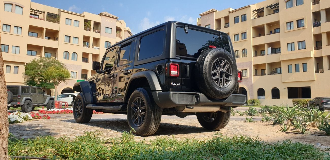 جيب رانجلر Sport S 3.6L A/T 4 seater 4 doors