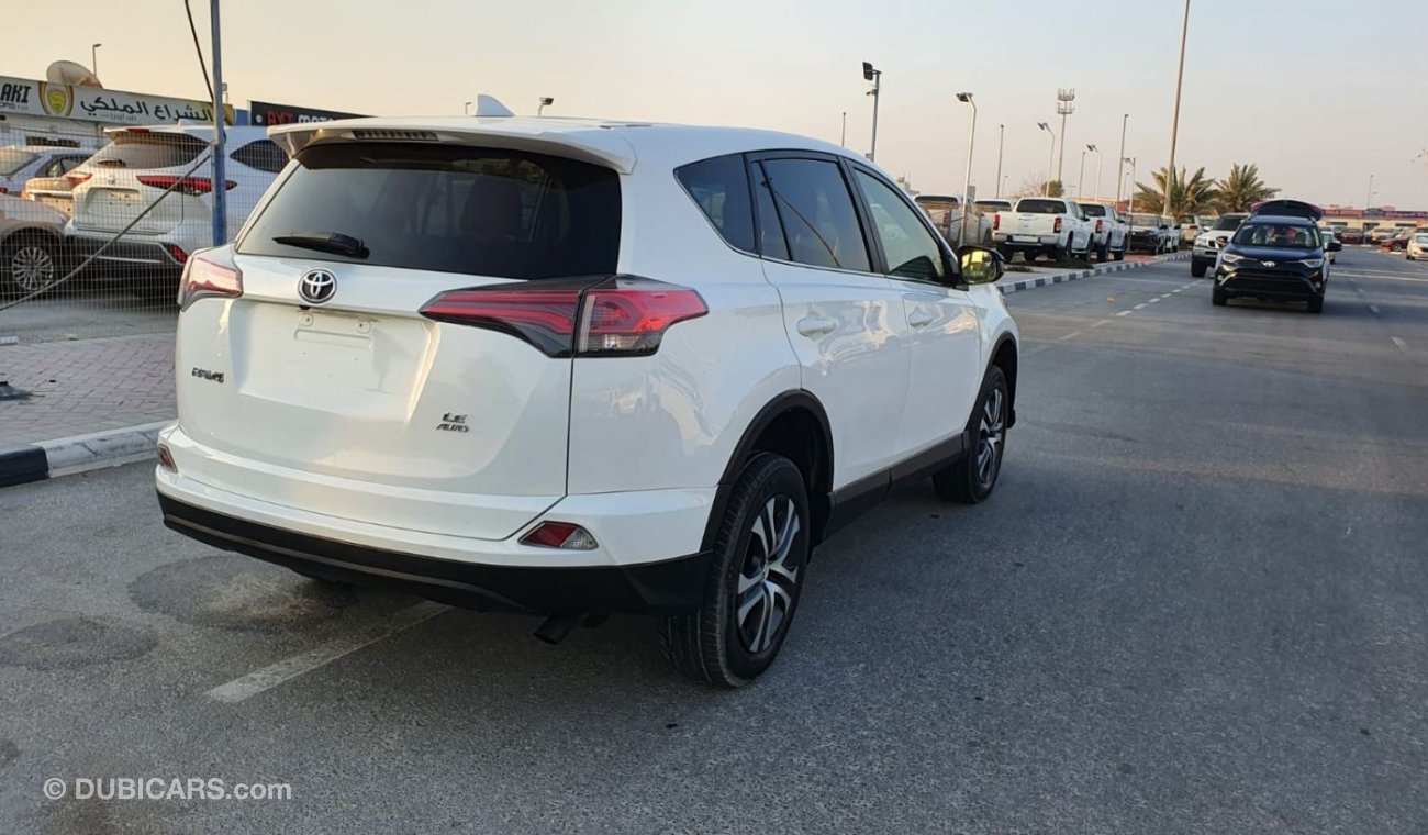 تويوتا راف ٤ RAV4 LE 4X4 2017