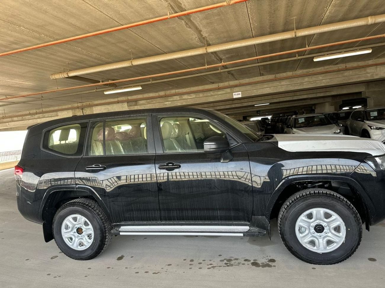 تويوتا لاند كروزر TOYOTA LAND CRUISER GXR 4.0 basic sunroof 2026