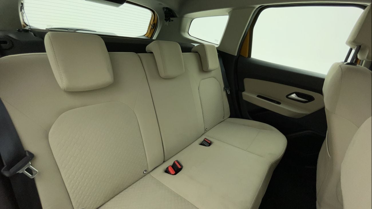 Renault Duster LE 1.6 | Zero Down Payment | Free Home Test Drive