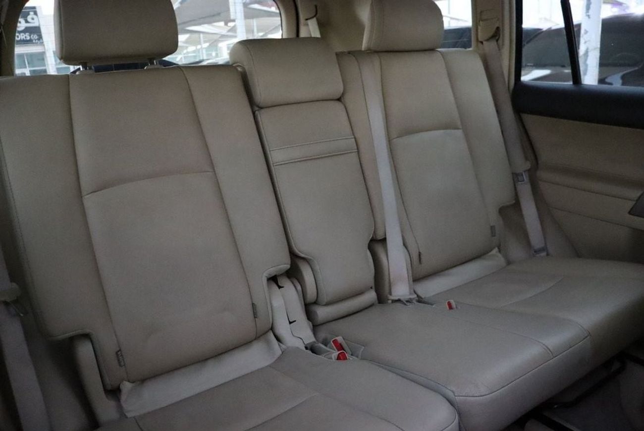 تويوتا برادو VXR 4.0L 4WD Toyota Prado VX.R / 2015 / GCC / V6 / Free Accident