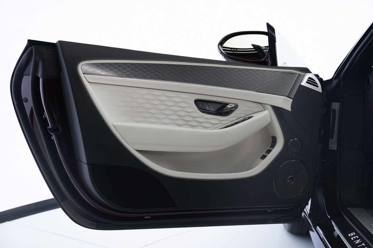 بنتلي كونتيننتال جي تي سي Speed 4.0T (Hybrid)