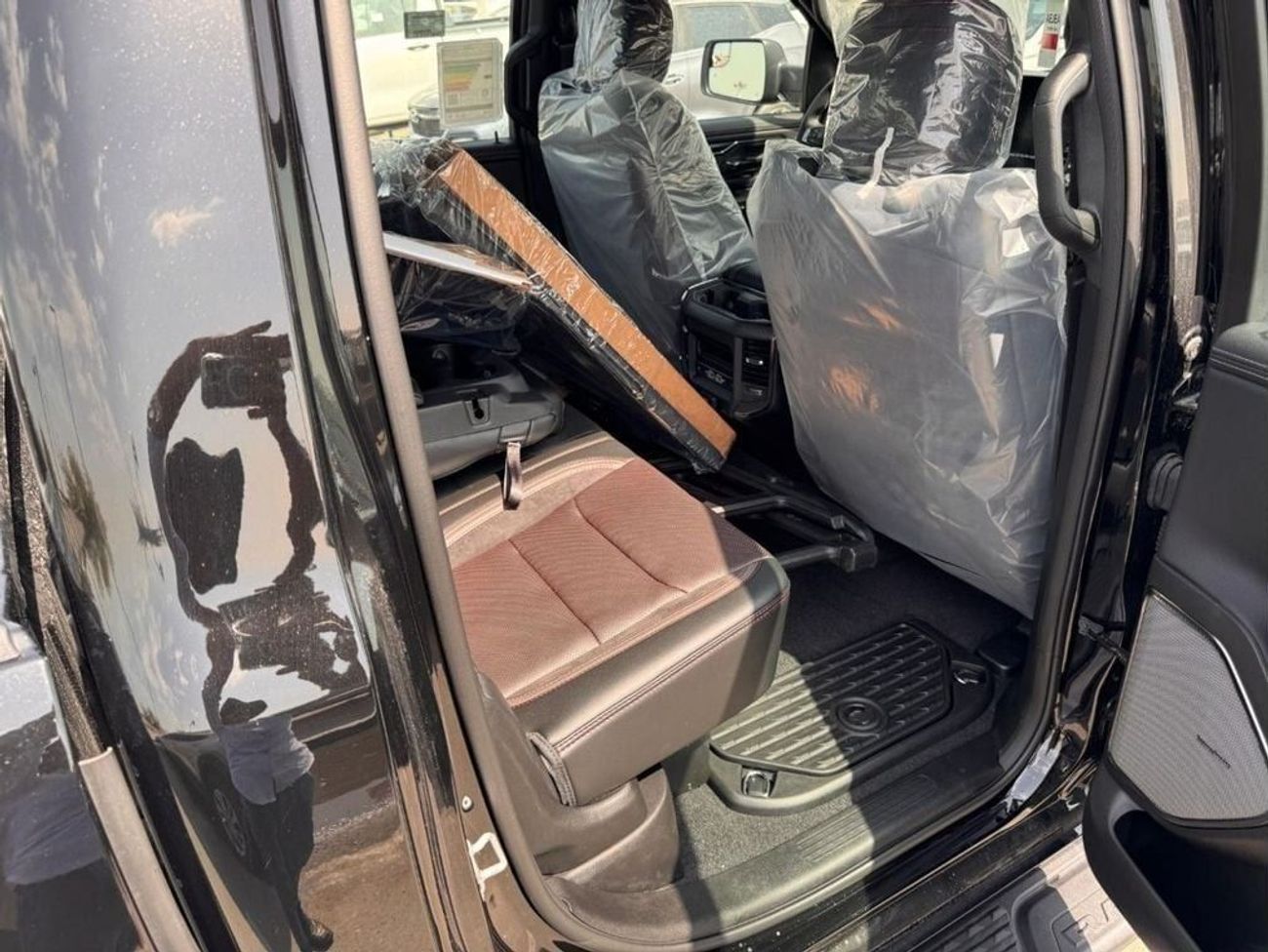 رام 1500 CREW CAB 3.0L REBEL X PETROL AUTOMATIC TRANSMISSION ( FOR RE- EXPORT ONLY )