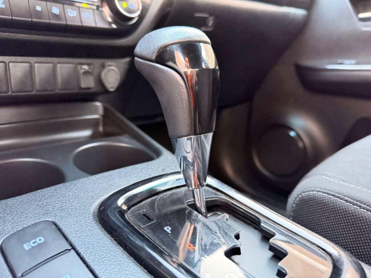 تويوتا هيلوكس Adventure 4.0L