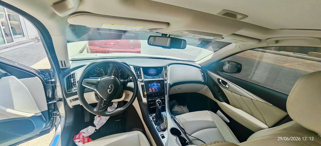 Infiniti Q50 Luxe