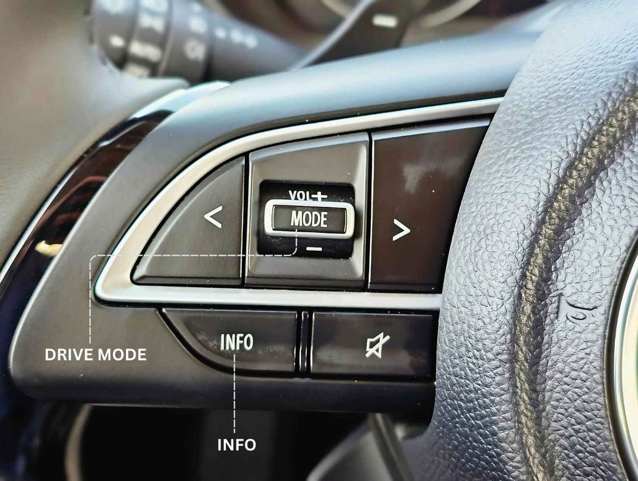 سوزوكي سويفت GLX DUAL TONE || 1.2L V4 PETROL | RADAR CRUISE | PUSH START | DVD+CAMERA (CODE # GLXR)