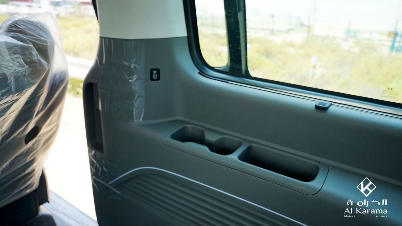 Hyundai Staria 3.5L V6  VIP Edition, 7 Seater with Pilot/VIP Seating | Boss Audio | 360 Camera |  2 Sunroof