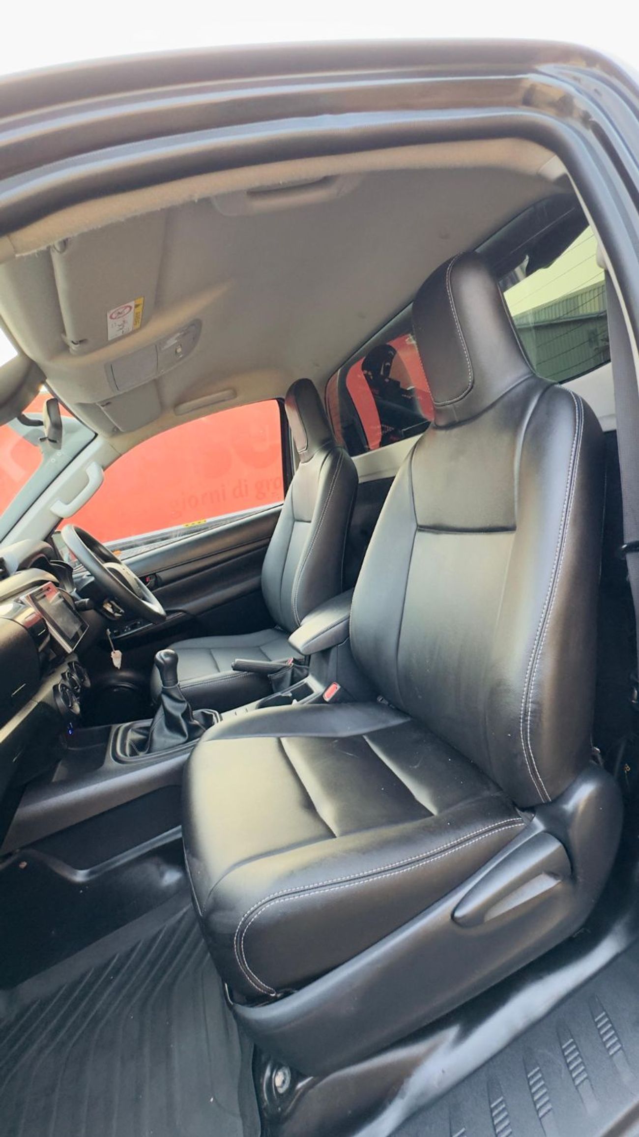 Toyota Hilux SINGLE CABIN | 4X4 SPORTS BAR | 2.8 DIESEL ENGINE | MANUAL TRANSMISSION | AIR SNORKEL