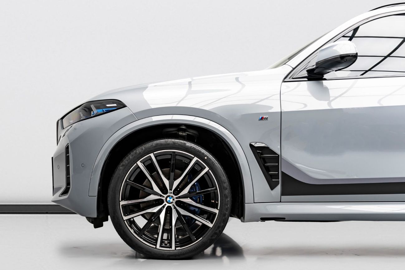 BMW X5 40i M Sport 3.0L 2024 BMW X5 xDrive40i, 2027 BMW Warranty, 2028 BMW Service Contract, Low KMs, GCC