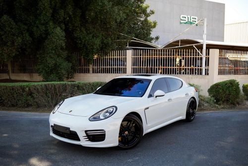 Porsche Panamera Turbo 4.8L (493 HP)