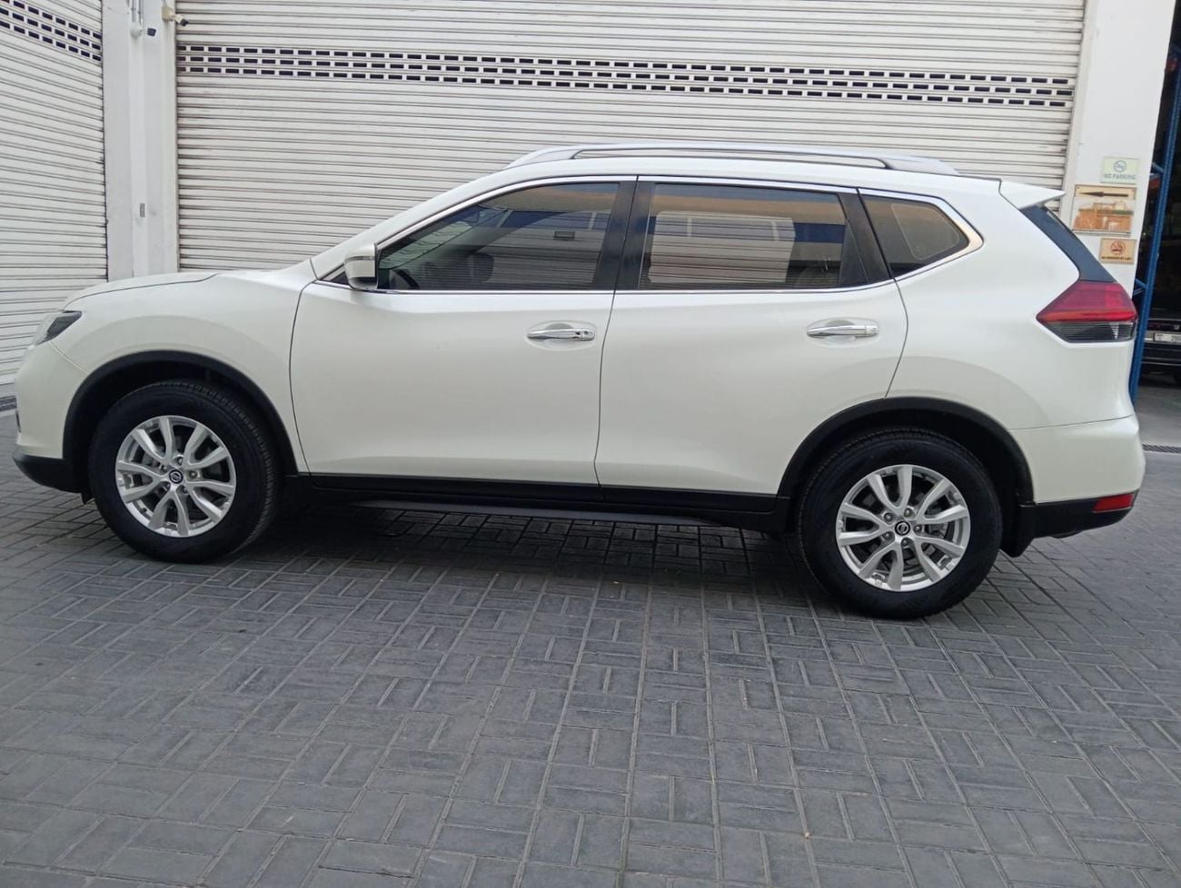 Nissan XTrail S 2.5L (169 HP) FWD (5 Seater)