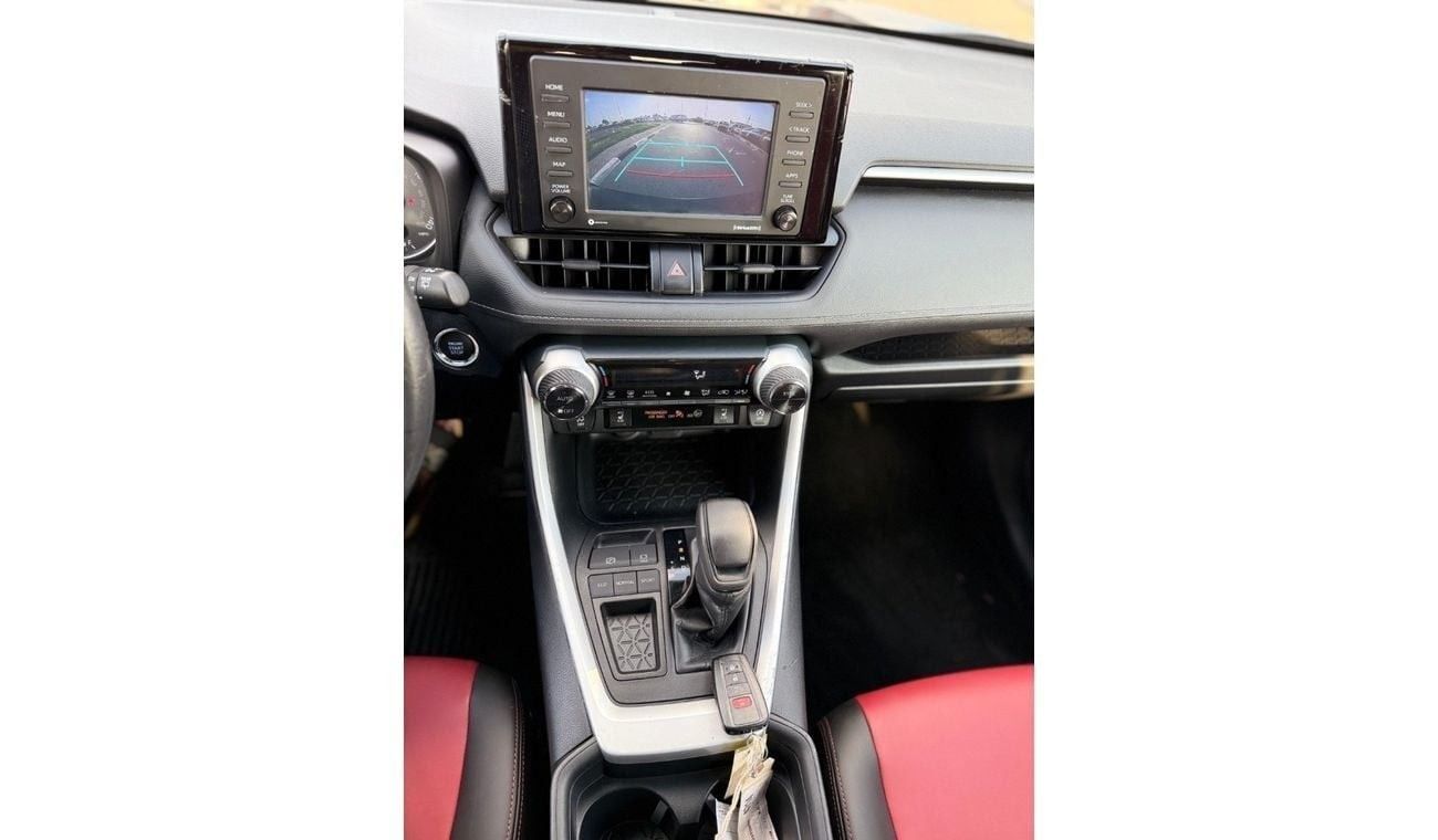 تويوتا راف ٤ TOYOTA RAV4 XLE premium 2021