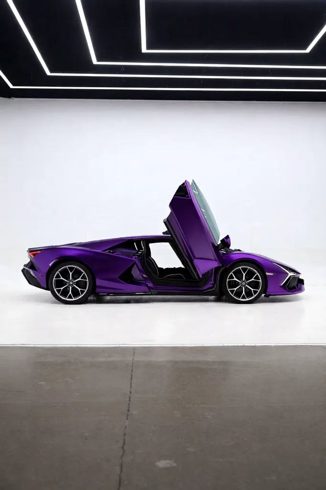 Lamborghini Revuelto