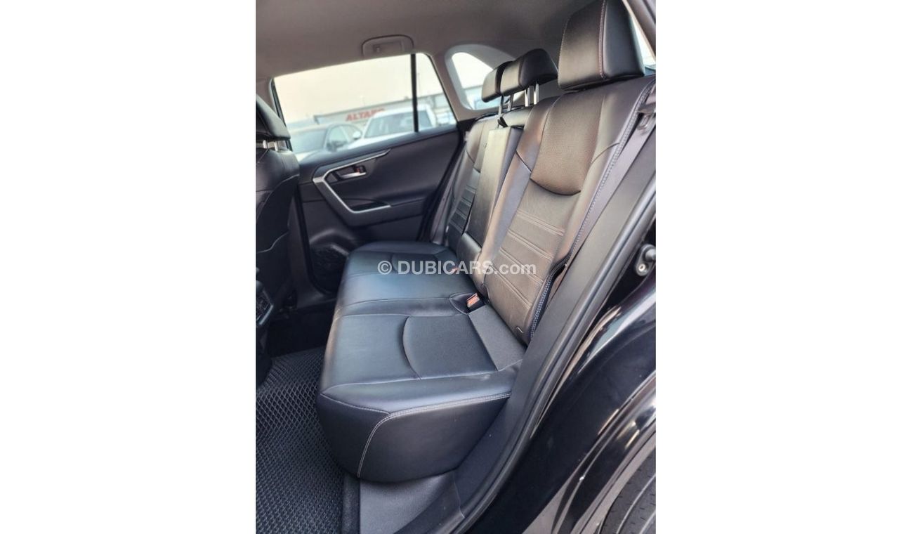 Toyota RAV4 TOYOTA RAV4 XLE JAPANESE