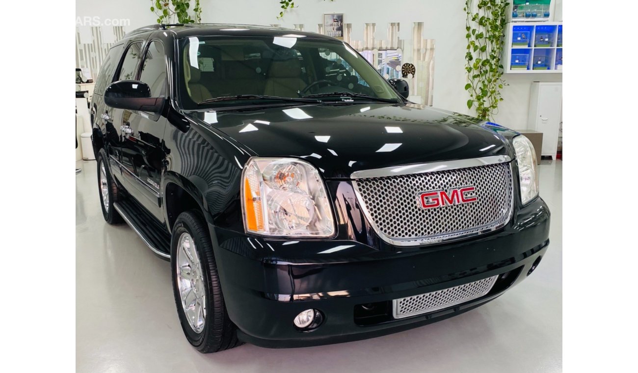 GMC Yukon Denali .. GCC .. 6,2L .. Perfect Condition .. Accident Free