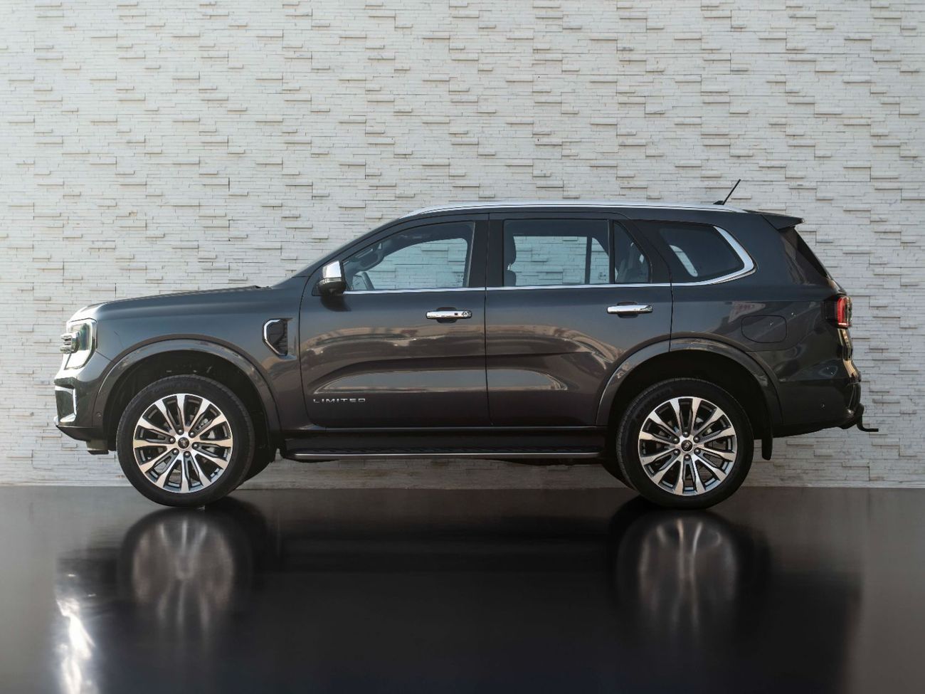 Ford Everest Limited 2.3L 300 Hp