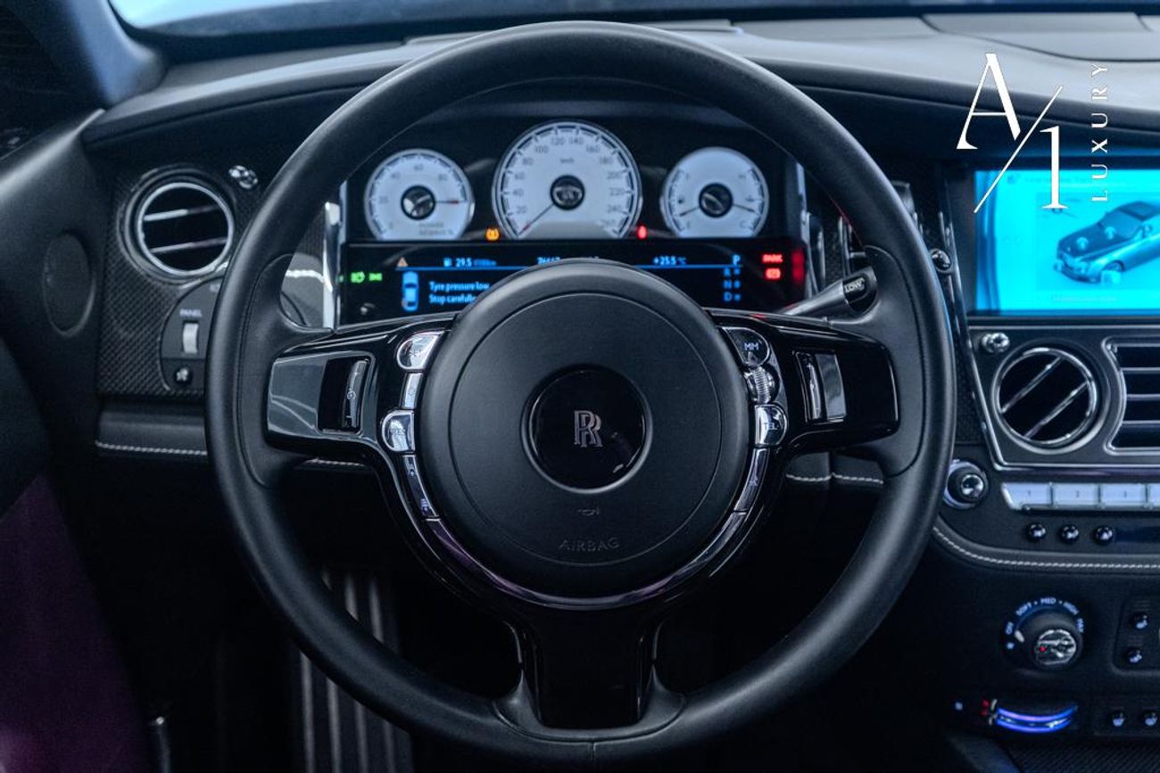 Rolls-Royce Wraith Black Badge 2017 Rolls Royce Wraith Black Badge, Full Rolls Royce Service History, Carbon Fiber Pack