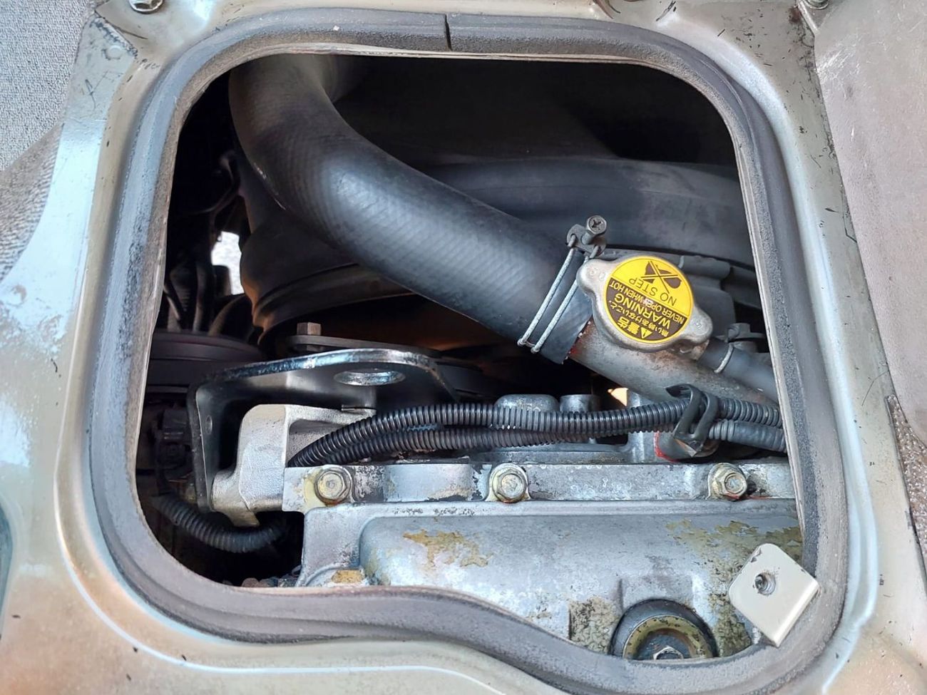 Mitsubishi Rosa MITSUBISHI ROSA BUS 2003 RHD 4.9 L DIESEL AUTOMATIC (PM00345)