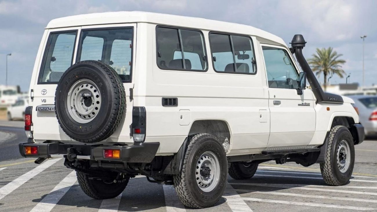 Toyota Land Cruiser 70 LAND CRUISER LC78 4.5L V8 DIESEL 3DOOR