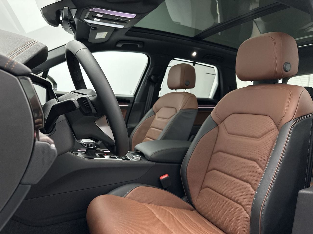 فولكس واجن طوارق 3L | VW Certified | Ventilated Front Seats, V6 4MOTION & Smart Driving Pack