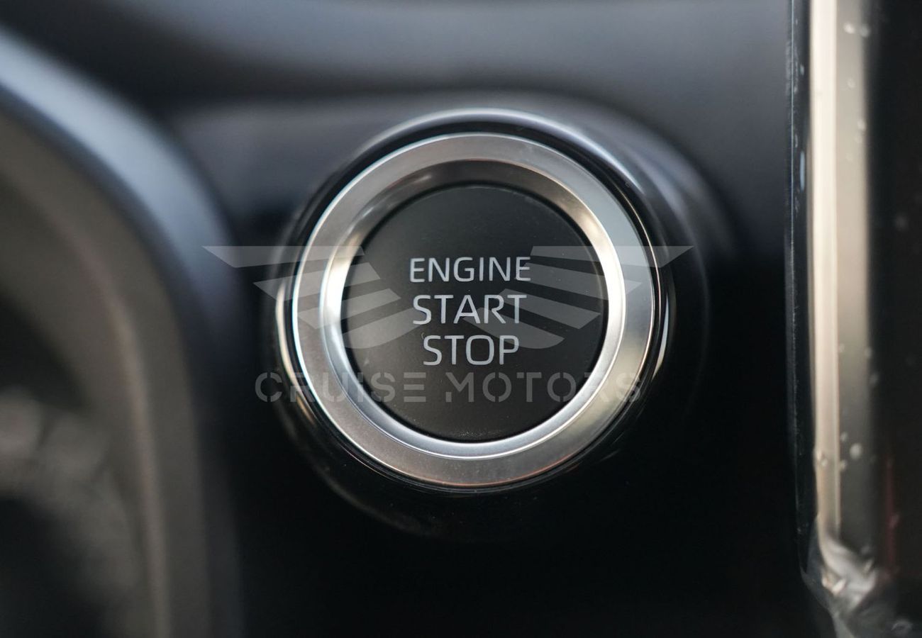 Toyota Land Cruiser LC 300 VXR 3.3L . Automatic . Diesel . Four Wheel Drive . 7 Seats . 5 Doors