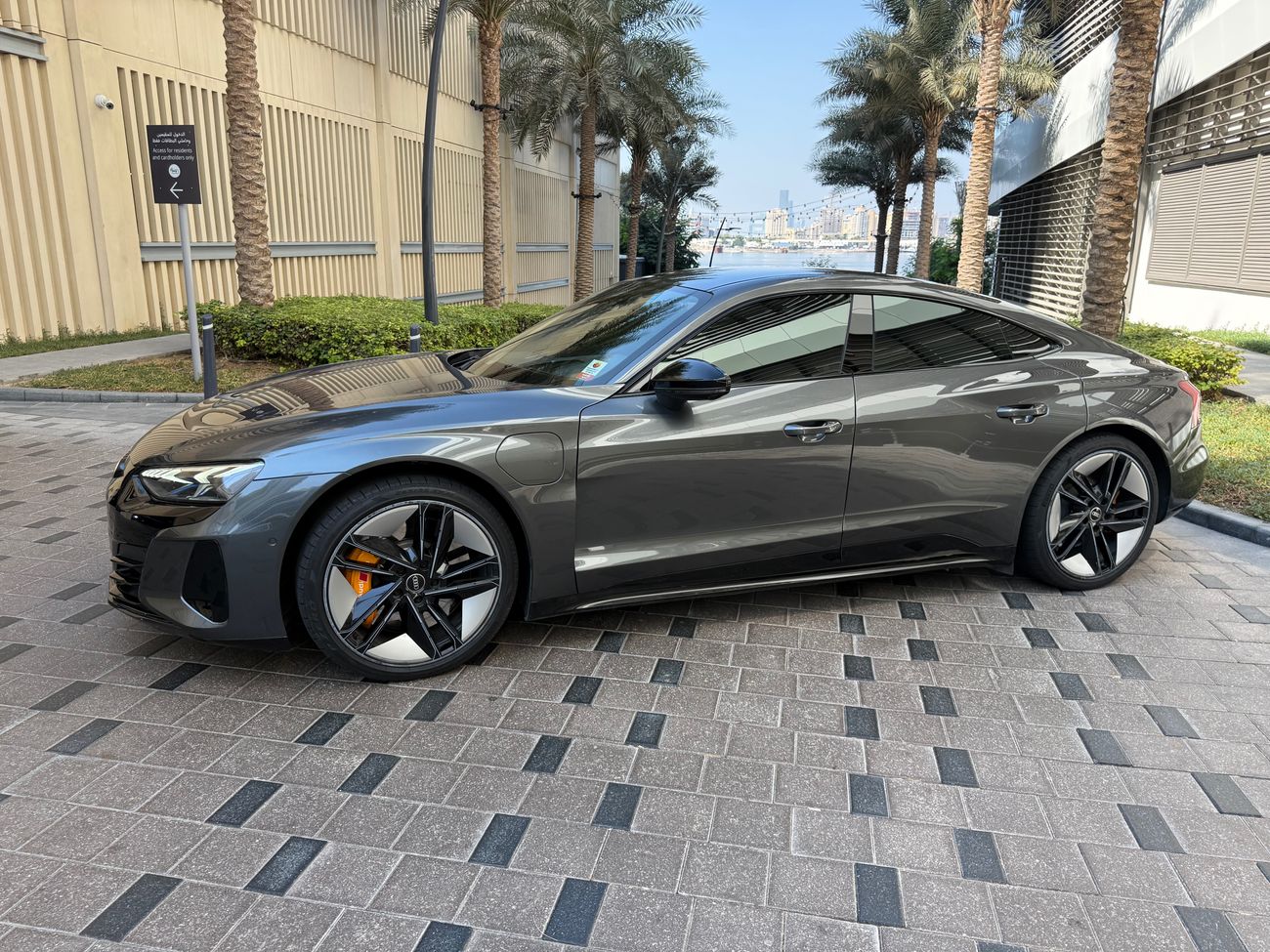 أودي RS إيترون GT RS e-tron GT