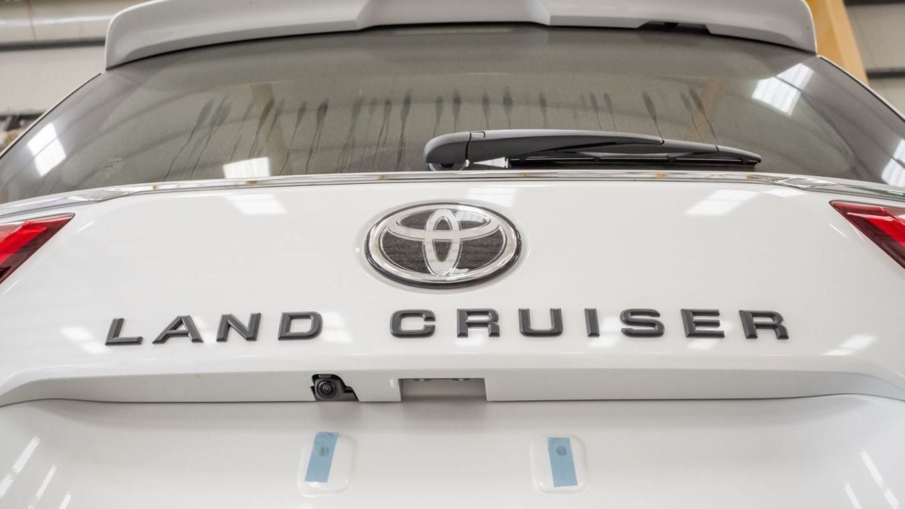 تويوتا لاند كروزر GR SPORT TOYOTA LANDCRUISER 3.5 GRS HI HEV -2026YM