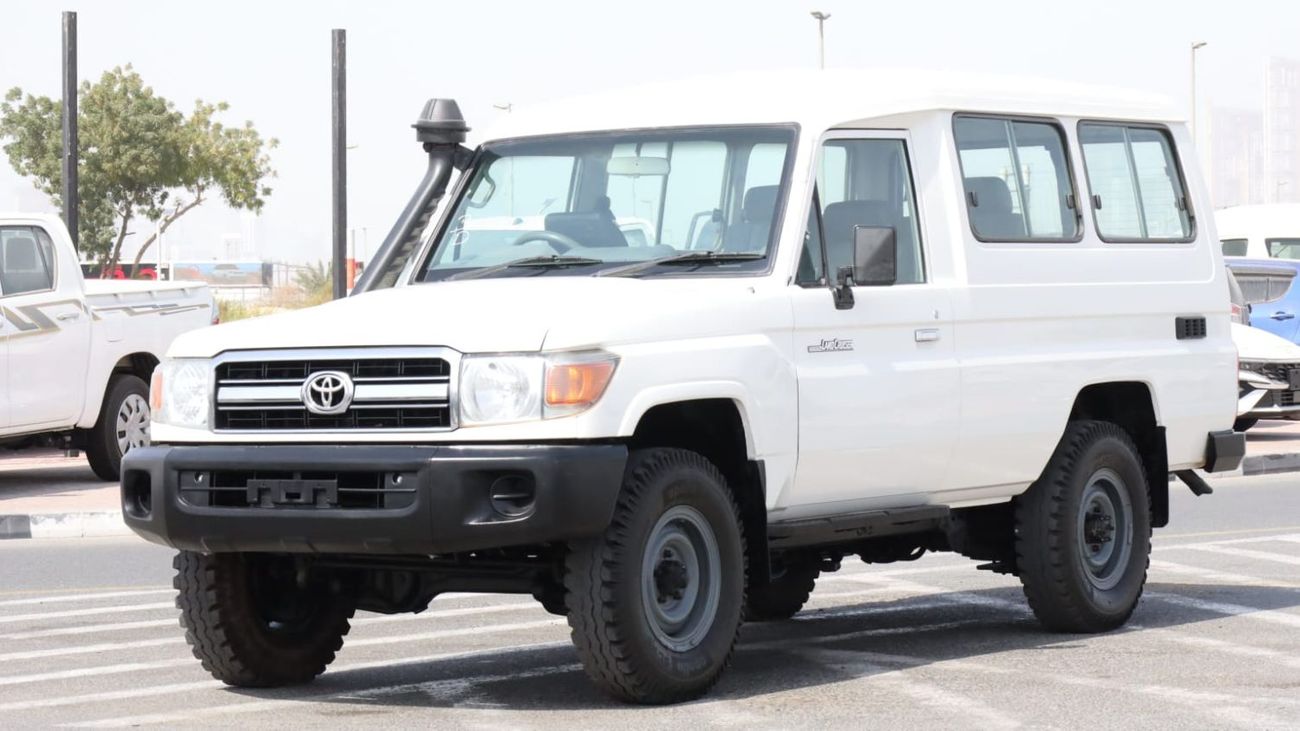 تويوتا لاند كروزر Toyota Landcruiser LC78.  2018 RHD diesel engine