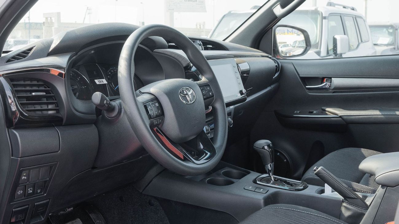 تويوتا هيلوكس 2025 Toyota Hilux Adventure 2.8L Diesel AT (White)