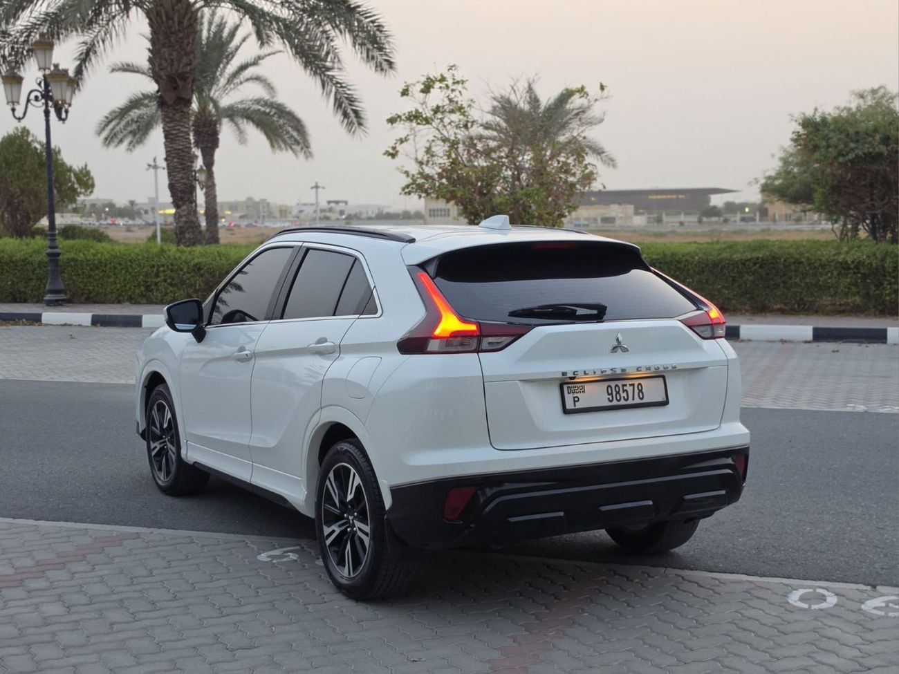 ميتسوبيشي إكلبس كروس GLS