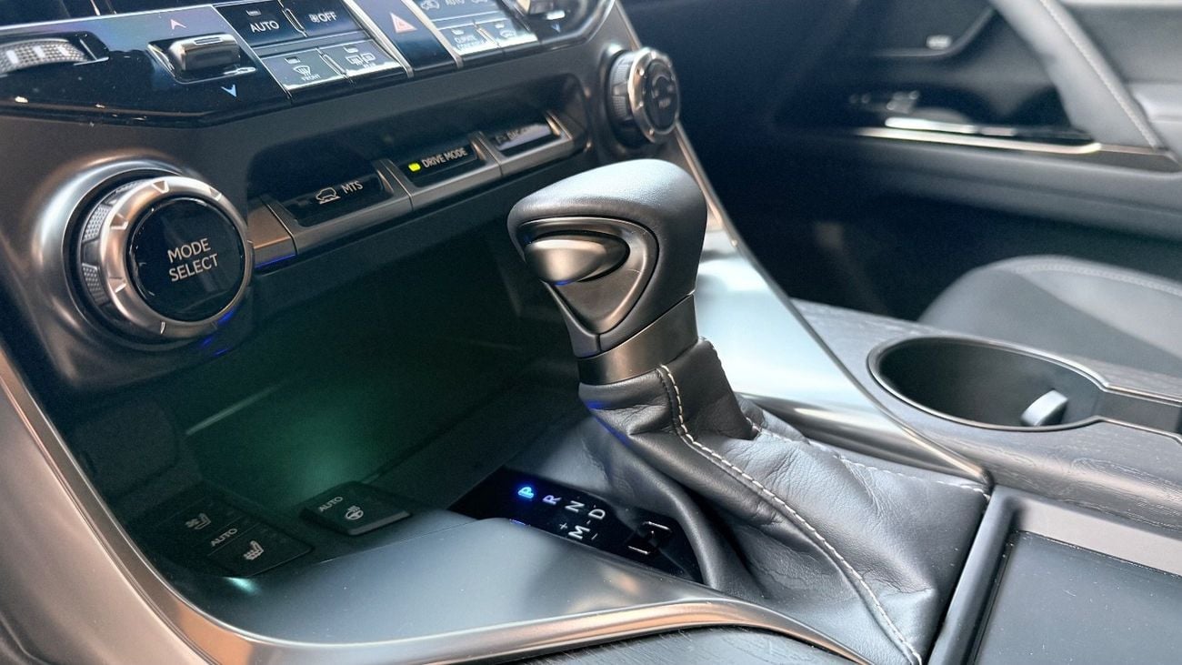 Lexus LX600 SIGNATURE