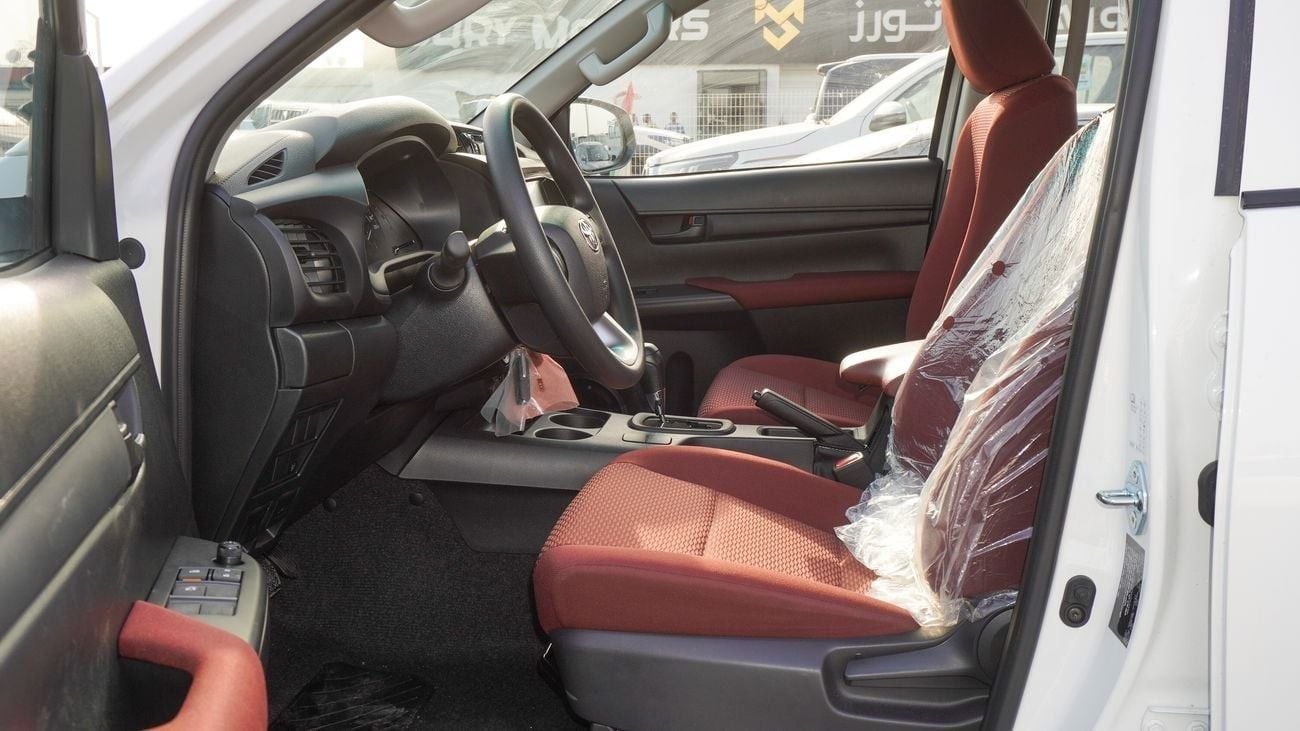 تويوتا هيلوكس DLX 2.7L 4WD A/T