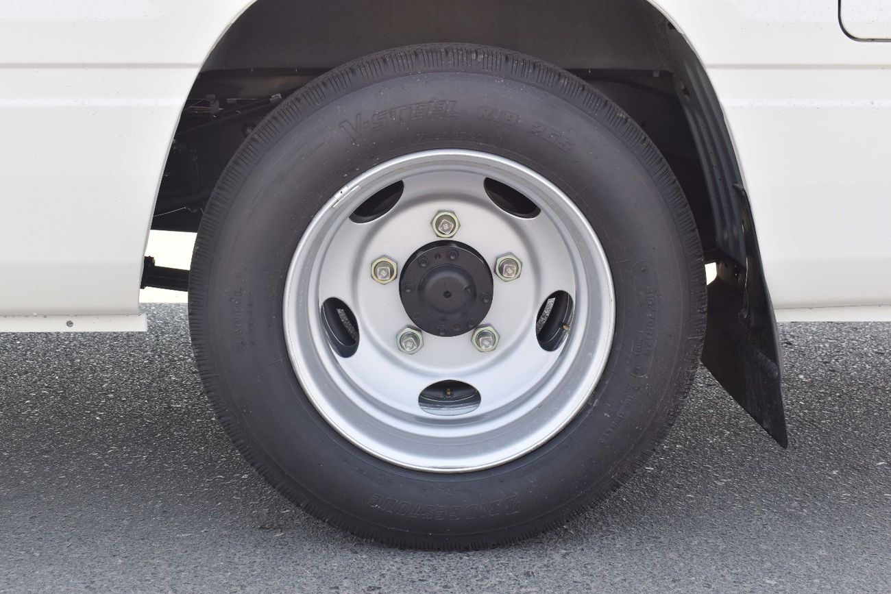 تويوتا كوستر 2.7L (23-Seater)