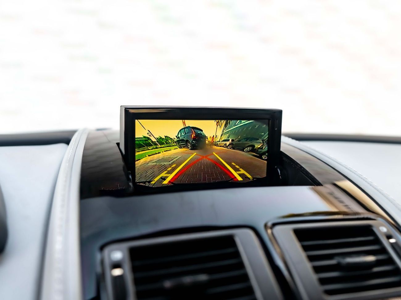 أستون مارتن فانتيج V8 4.7L