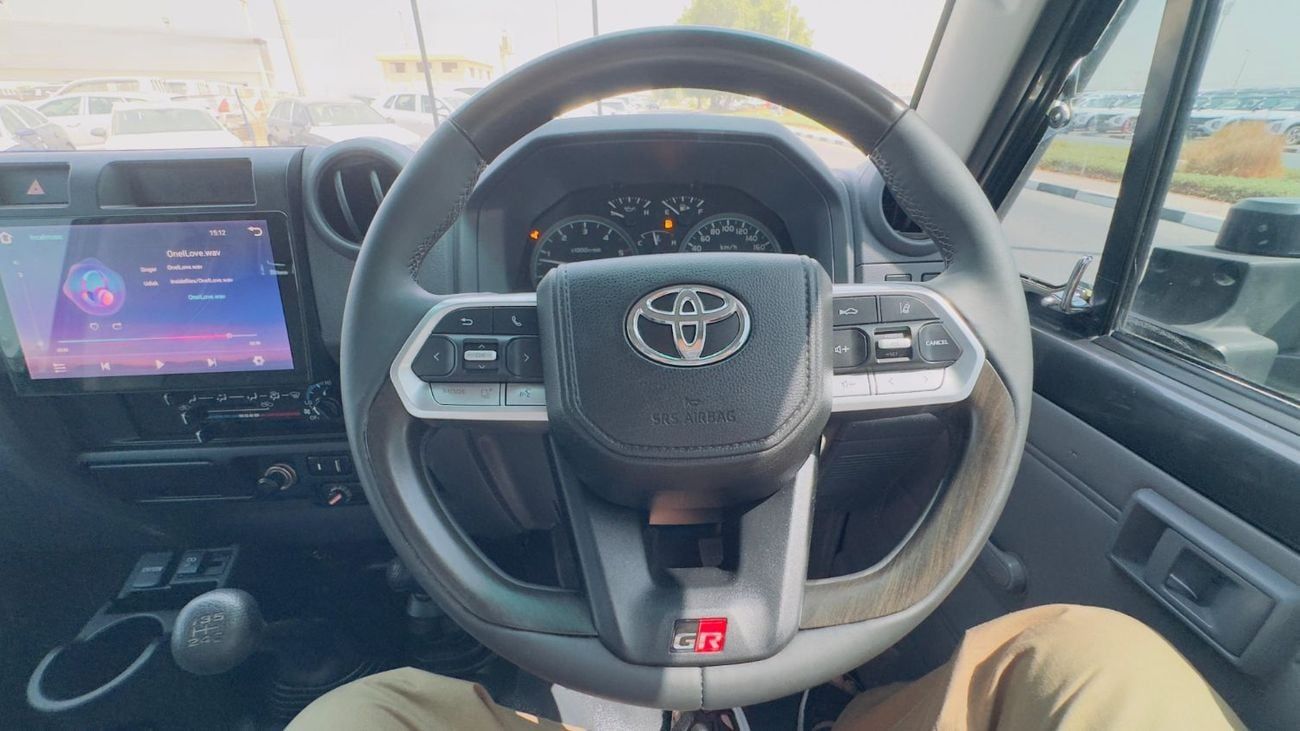 Toyota Land Cruiser Pick Up SINGLE CABIN | MANUAL TRANSMISSION | 4.5L DIESEL ENGINE | BULL BAR | RHD
