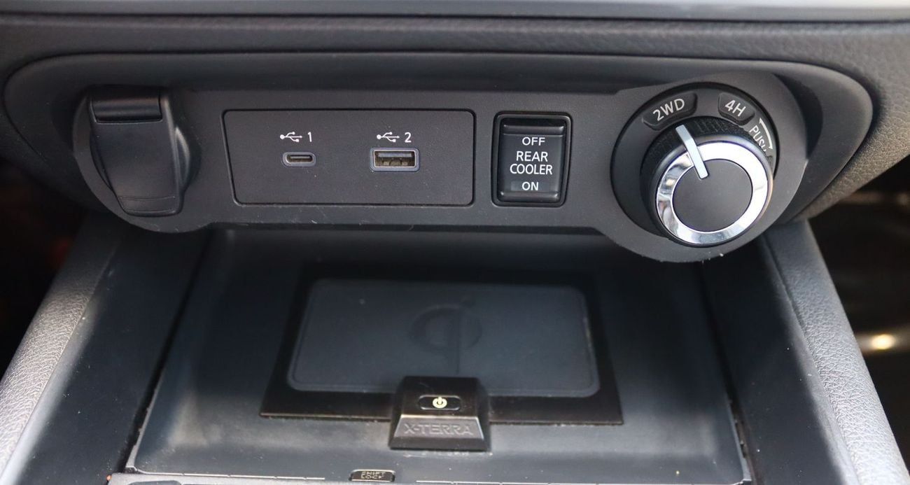 Nissan XTerra Platinum 2.5L 4WD Nissan Xterra 2021Platinum 4WD GCC in excellent condition, 79,000 km, 2.5L engine,