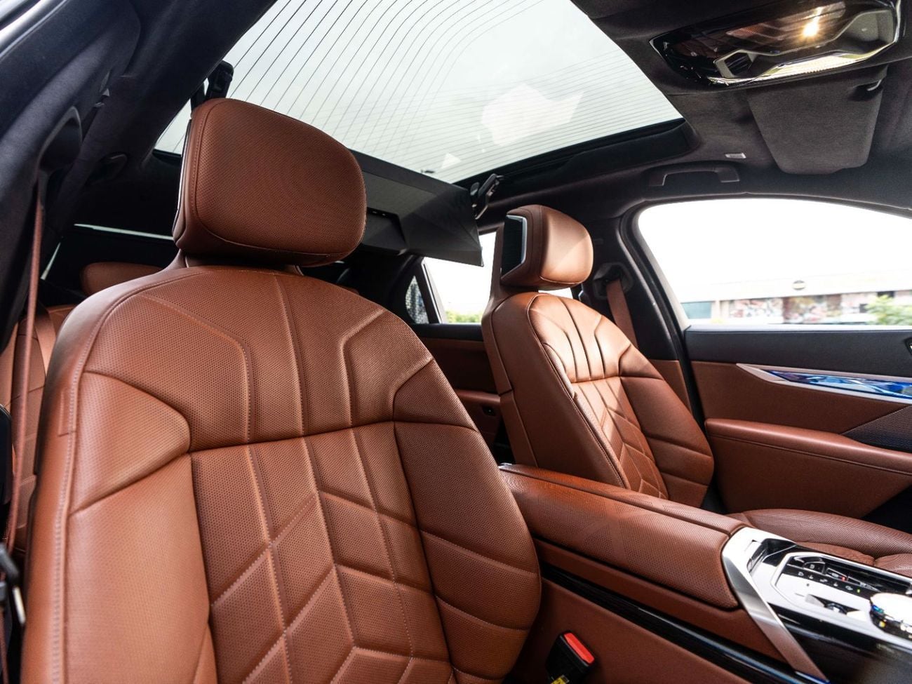 بي أم دبليو 735i LUXURY