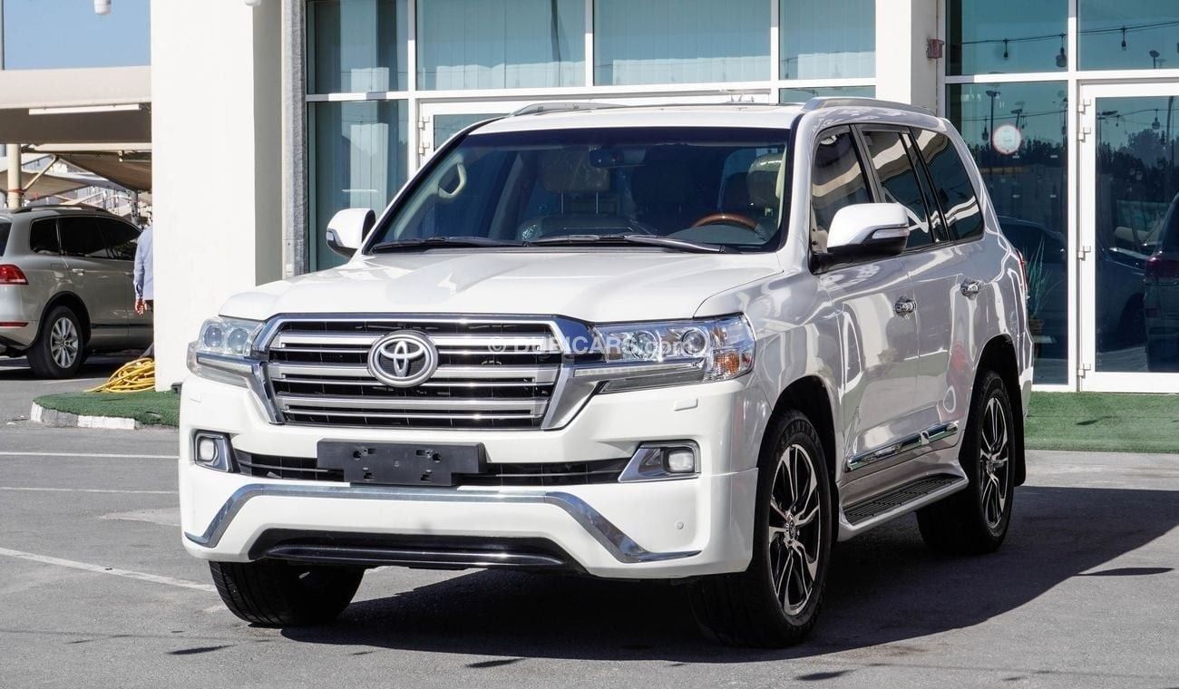 تويوتا لاند كروزر GXR V8