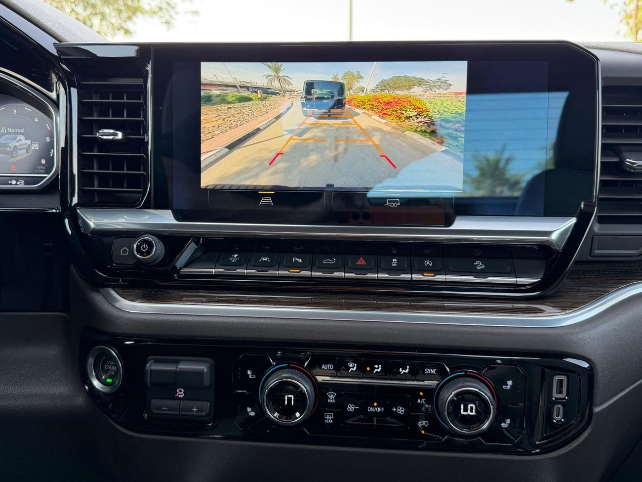 شيفروليه سيلفارادو 5.3 V8 Trail Boss